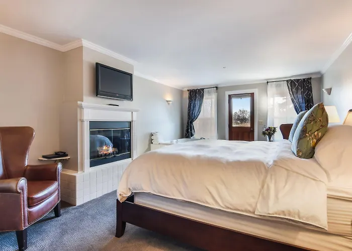 Wild Iris Inn