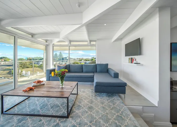 One Marine Drive Boutique Hotel & Spa By The Living Journey Collection