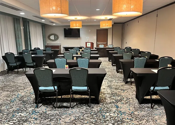 Holiday Inn & Suites Denver Tech Center-Centennial By Ihg