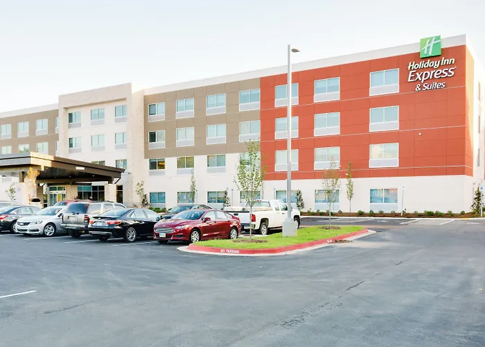 Holiday Inn Express & Suites Russellville By Ihg