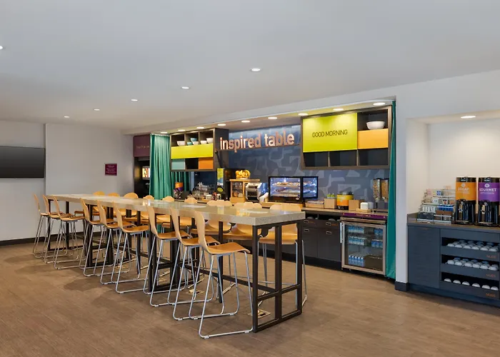 Home2 Suites By Hilton Milwaukee Brookfield