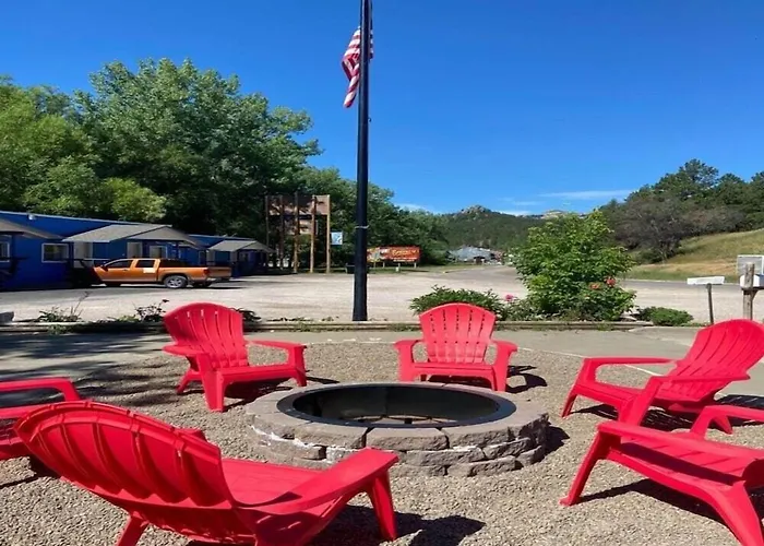The Brookside Motel Keystone Near Mt Rushmore