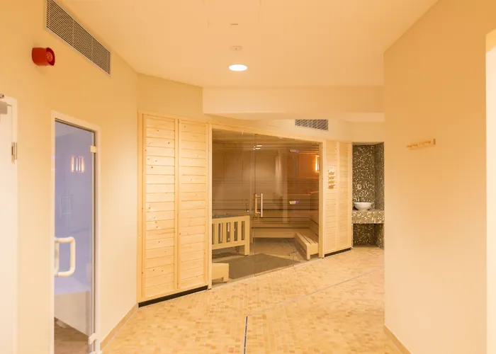 Aribo Hotel