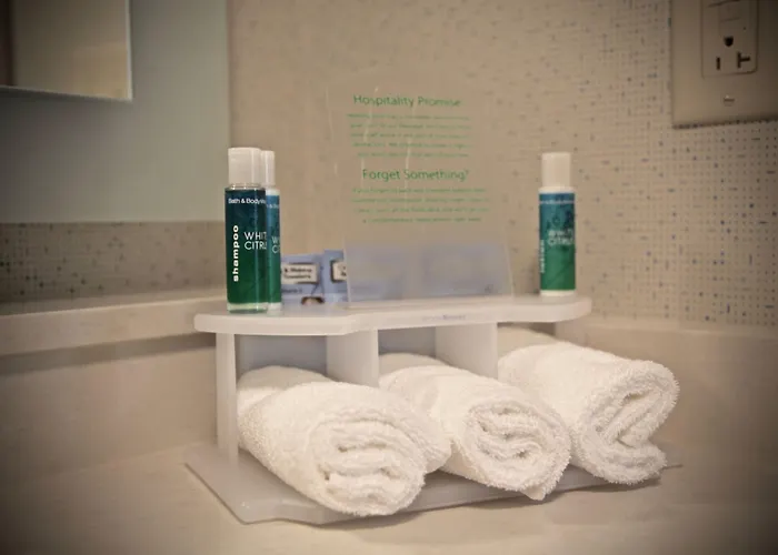 Holiday Inn Express & Suites Oswego By Ihg