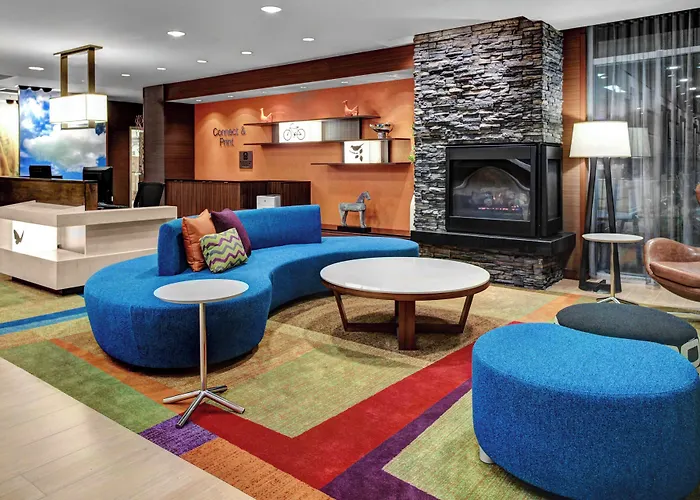 Fairfield Inn & Suites By Marriott Lansing At Eastwood