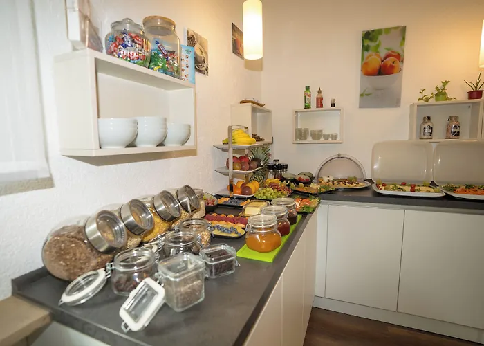 B&B Outlet Hotel - Metzingen - Kostenlose Parkplätze - Self Check-In