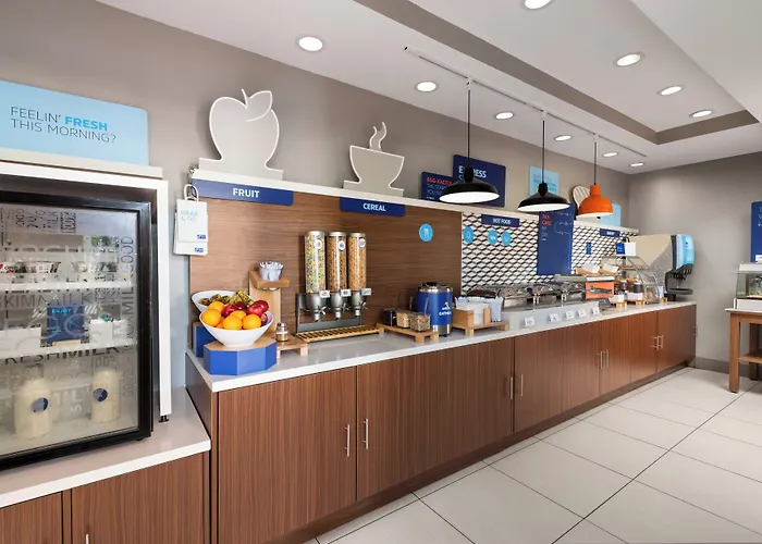 Holiday Inn Express & Suites Boynton Beach By Ihg
