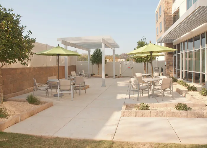 Holiday Inn Express Hotel & Suites Decatur