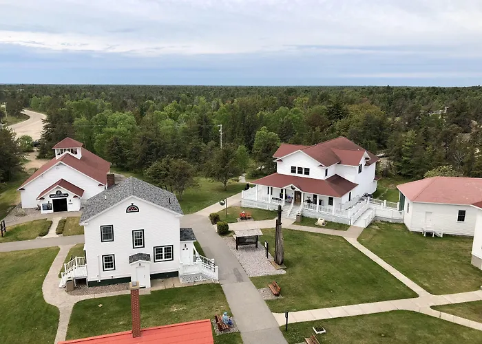 Lockview Motel