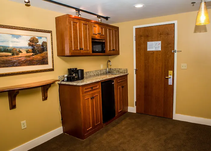 Jackson Park Inn, An Ascend Collection Hotel