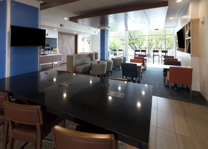 Holiday Inn Express & Suites Alpena - Downtown By Ihg