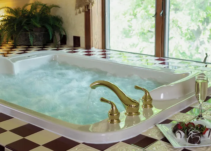 Historic Webster House Bed And Breakfast Inn