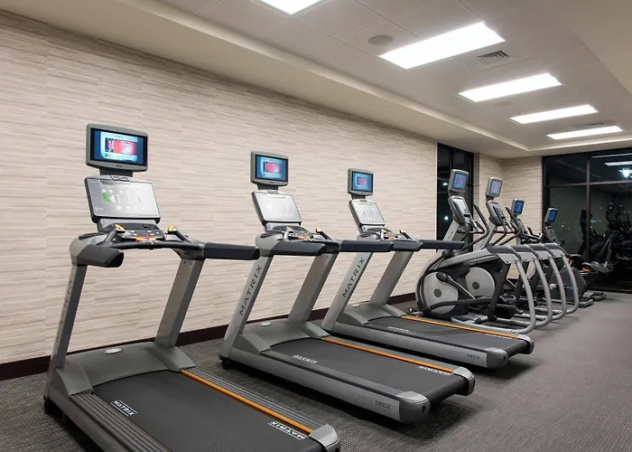 Courtyard By Marriott Holland Downtown