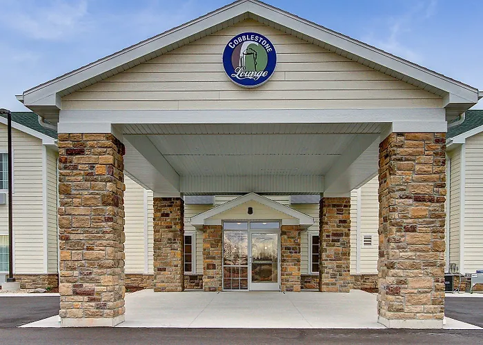 Cobblestone Hotel & Suites Pulaski/Green Bay