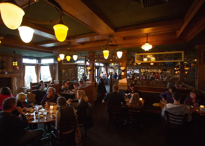 Mcmenamins Gearhart Hotel