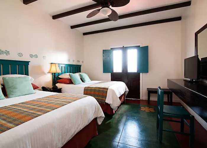 Hotel Isla De Flores