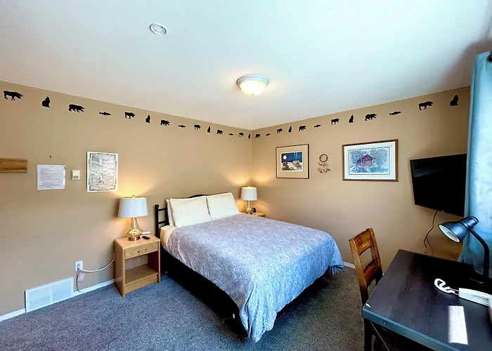 Midnight Sun Inn