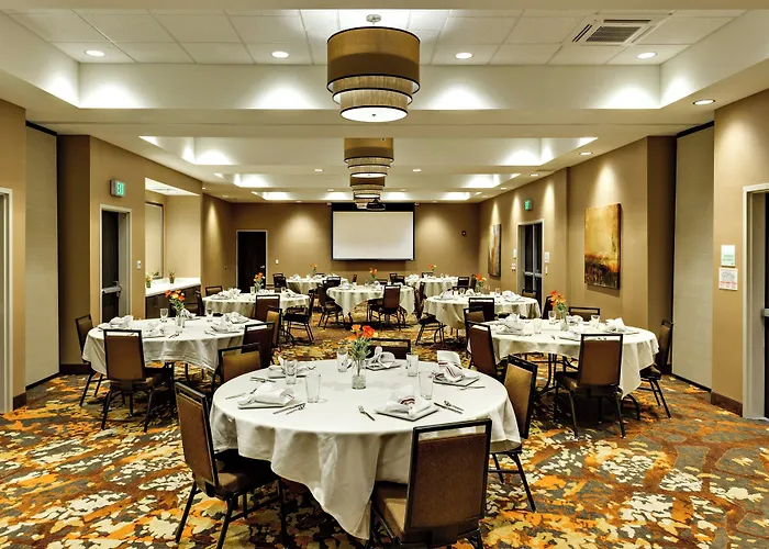 Holiday Inn St. George Convention Center By Ihg
