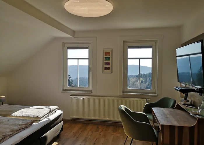 Hotel Schoene Aussicht