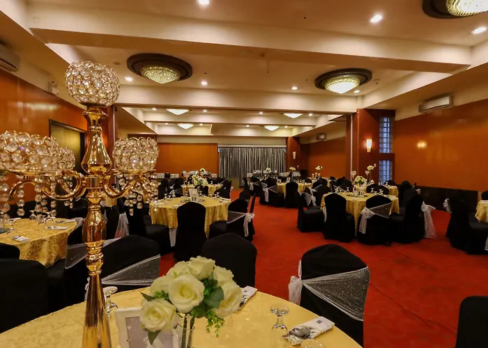 Paseo Premiere Hotel