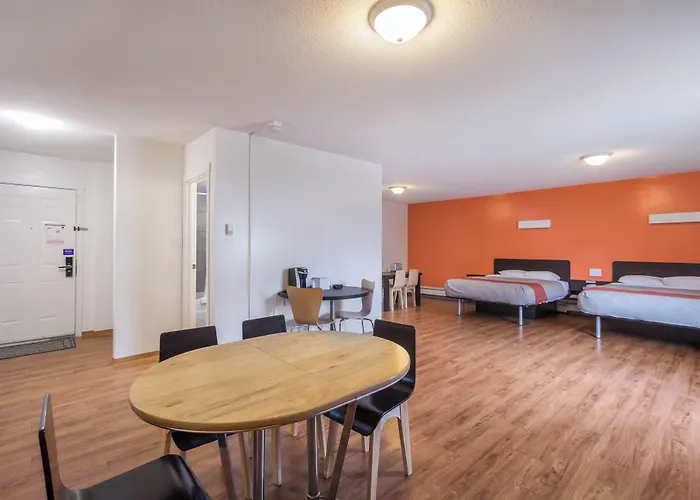 Motel Bo-Camrose, Ab