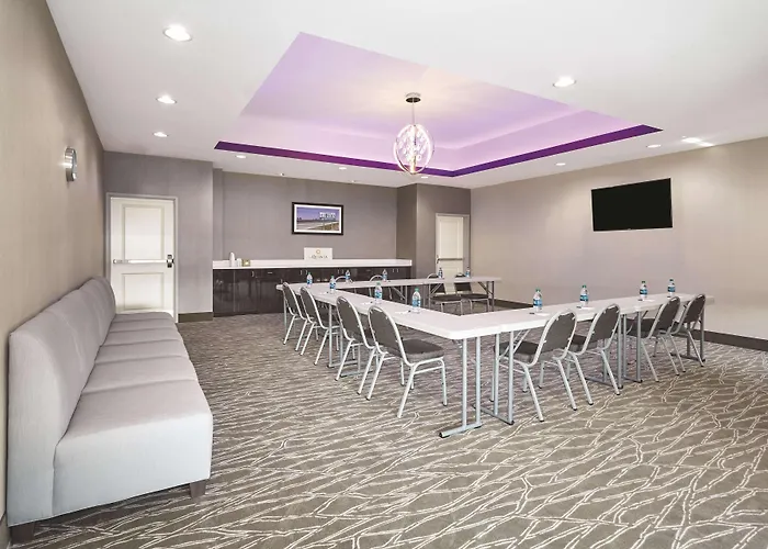 La Quinta By Wyndham Springfield Il