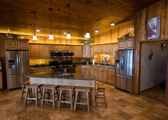Lewis & Clark Resort