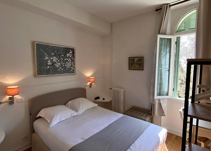 Logis Hotel La Bellaudiere
