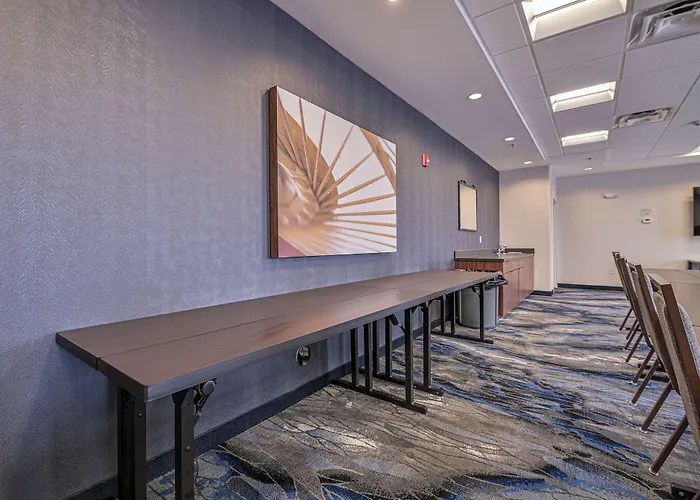 Fairfield Inn & Suites By Marriott East Grand Forks