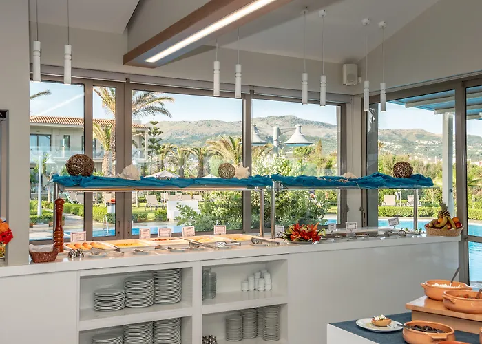 Marinos Beach Hotel