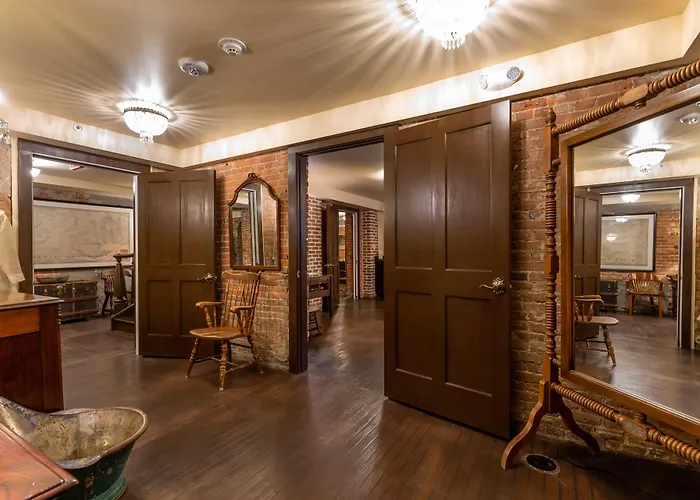 Steele Mansion Inn & Gathering Hub