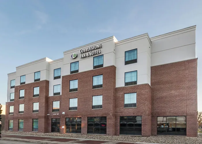 Cobblestone Inn & Suites - Waverly