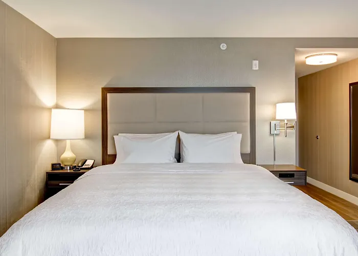 Hampton Inn & Suites By Hilton Saskatoon Airport