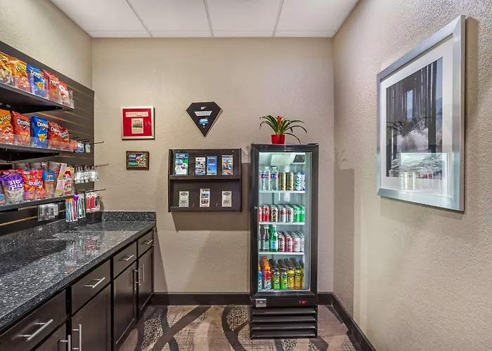 Best Western Plus Lake Jackson Inn & Suites