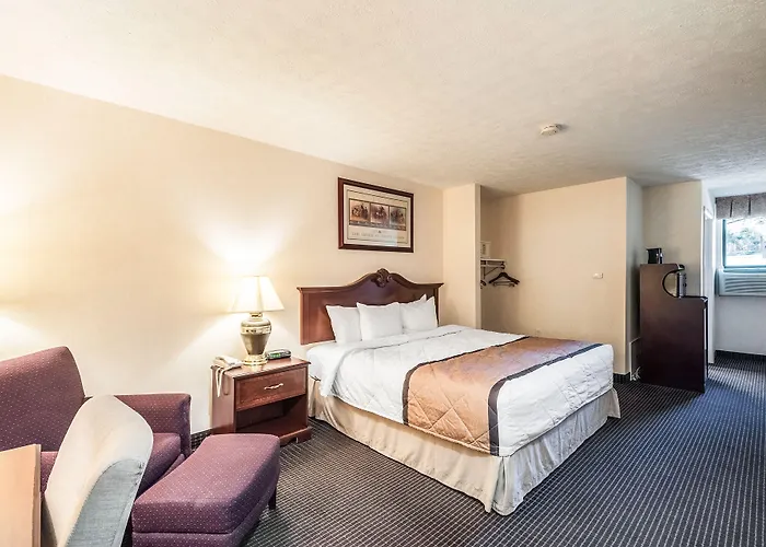 Rodeway Inn & Suites Charles Town