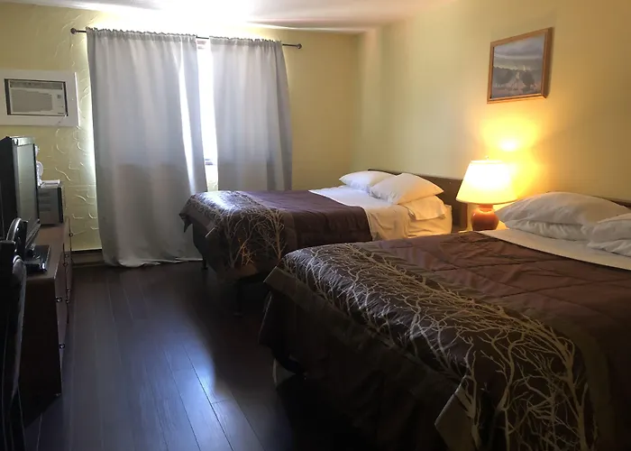 Villagers Inn