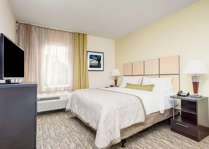 Candlewood Suites Cut Off - Galliano By Ihg