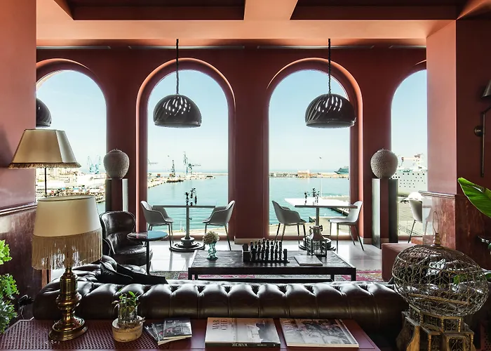 SeePort Hotel