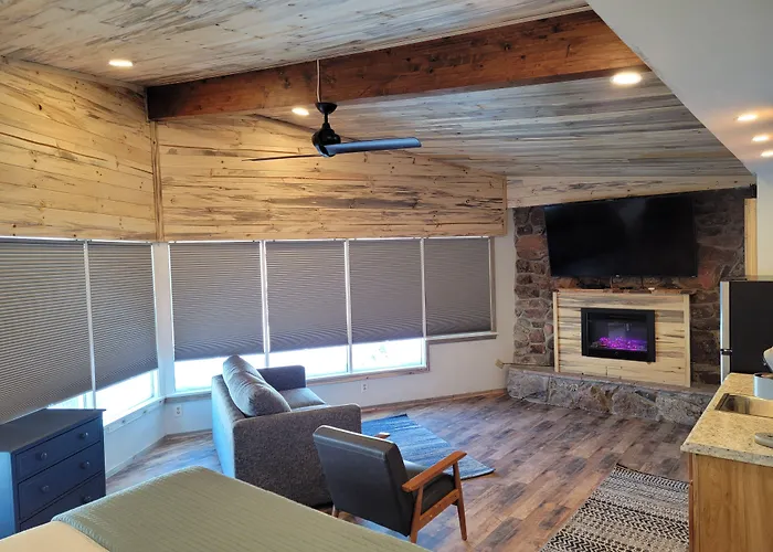 Silver Ridge Lodge