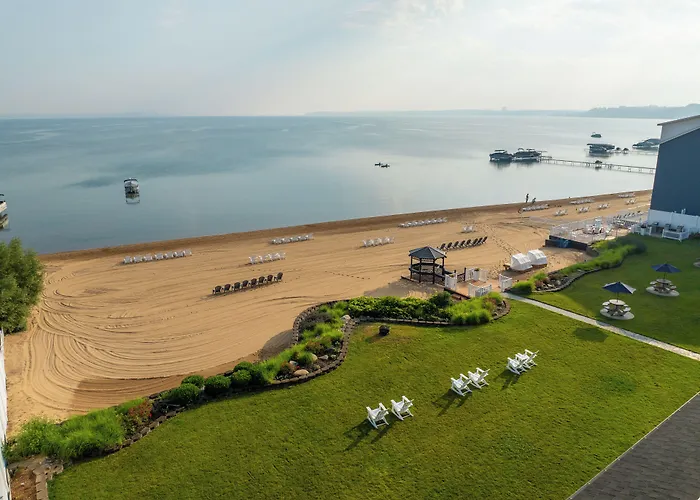 The Beach Haus - Traverse City