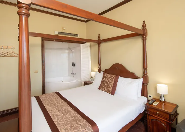 Anchorage Seafront Hotel