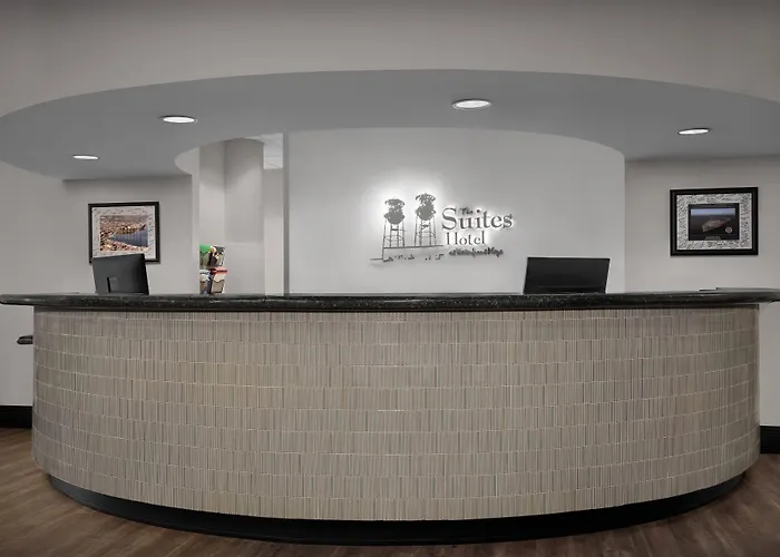 The Suites Hotel At Waterfront Plaza