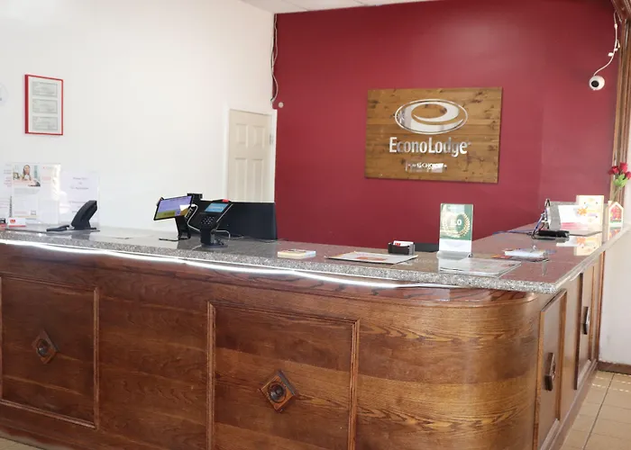 Econo Lodge Inn & Suites Wisconsin Dells