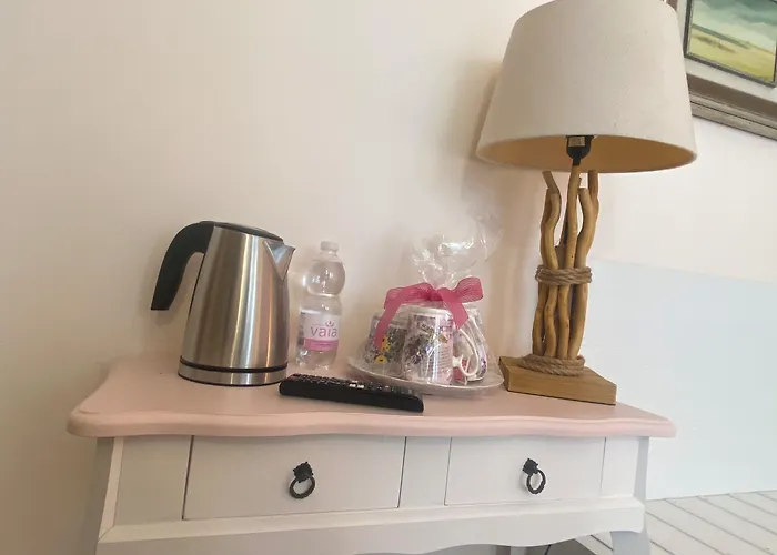Betty'S House