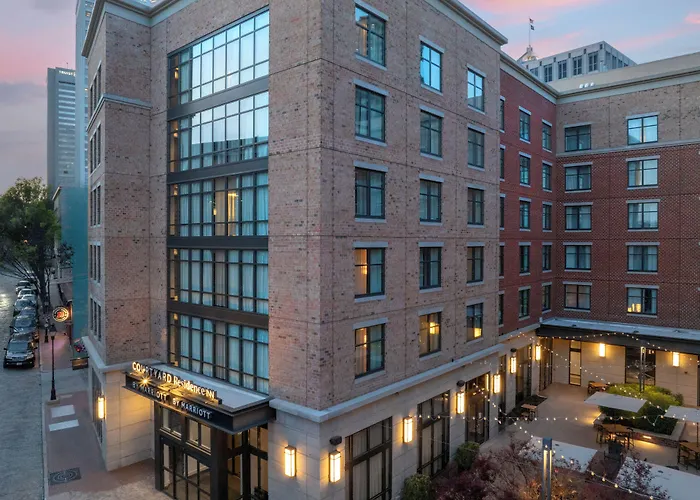 Courtyard By Marriott Richmond Downtown