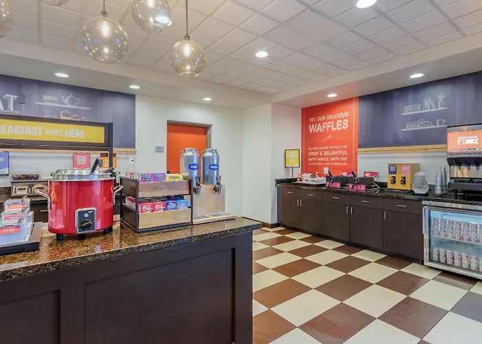 Hampton Inn And Suites Parkersburg Downtown
