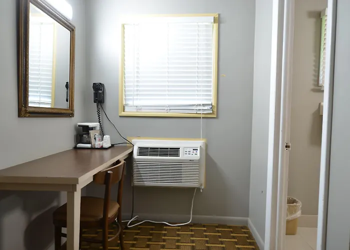 Travelowes Motel - Maggie Valley
