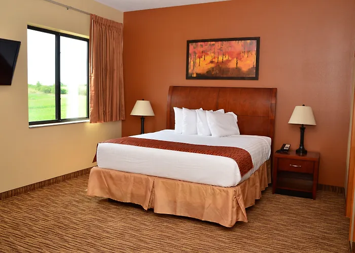 Cobblestone Inn & Suites - Newton