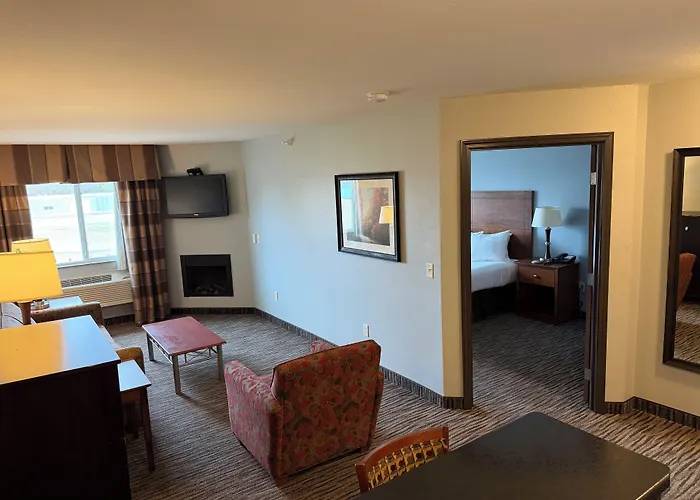 American Inn & Suites
