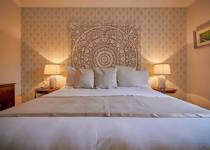 Seaview House Hotel